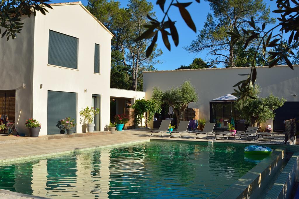 Sous Les Oliviers - Piscine Chauffee - Studios De Standing Tout-Equipes Saint-Maximin-la-Sainte-Baume Luaran gambar